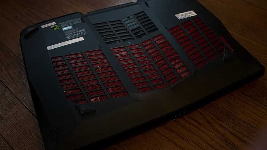 MSI GT73VR 7RE Titan Pro Desktop replacement