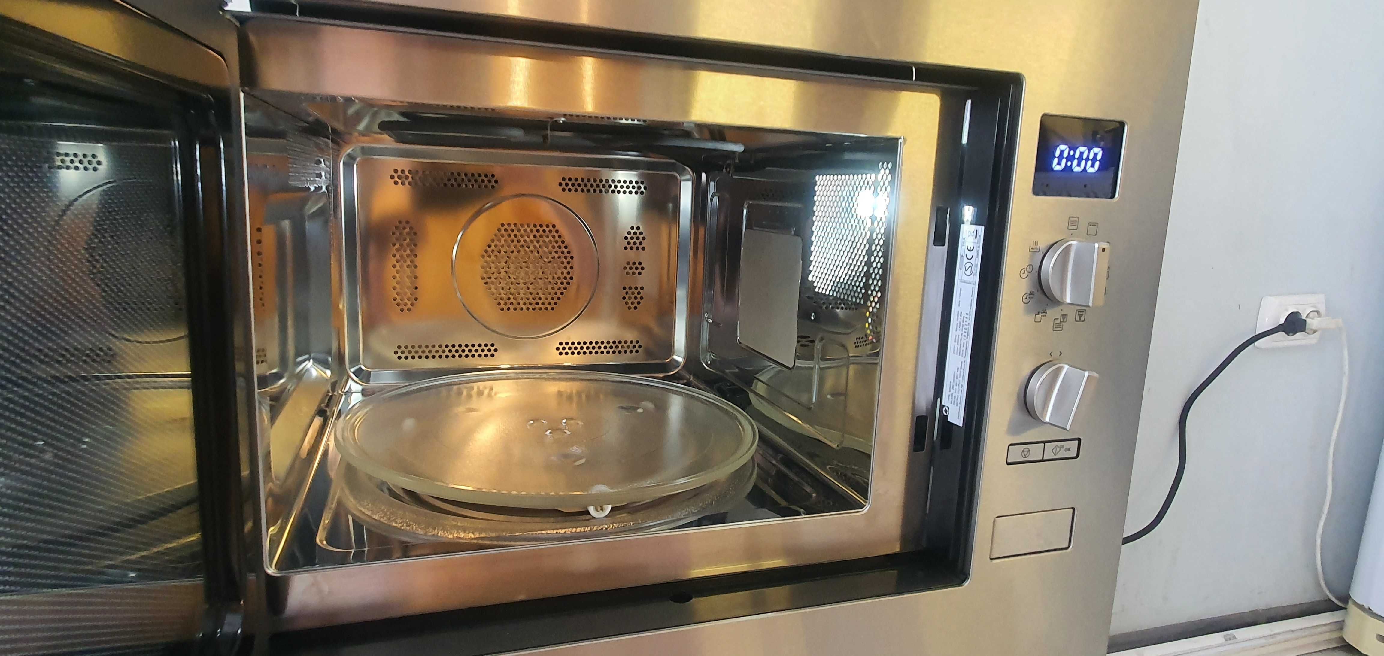 микровълнова фурна ZANUSSI
