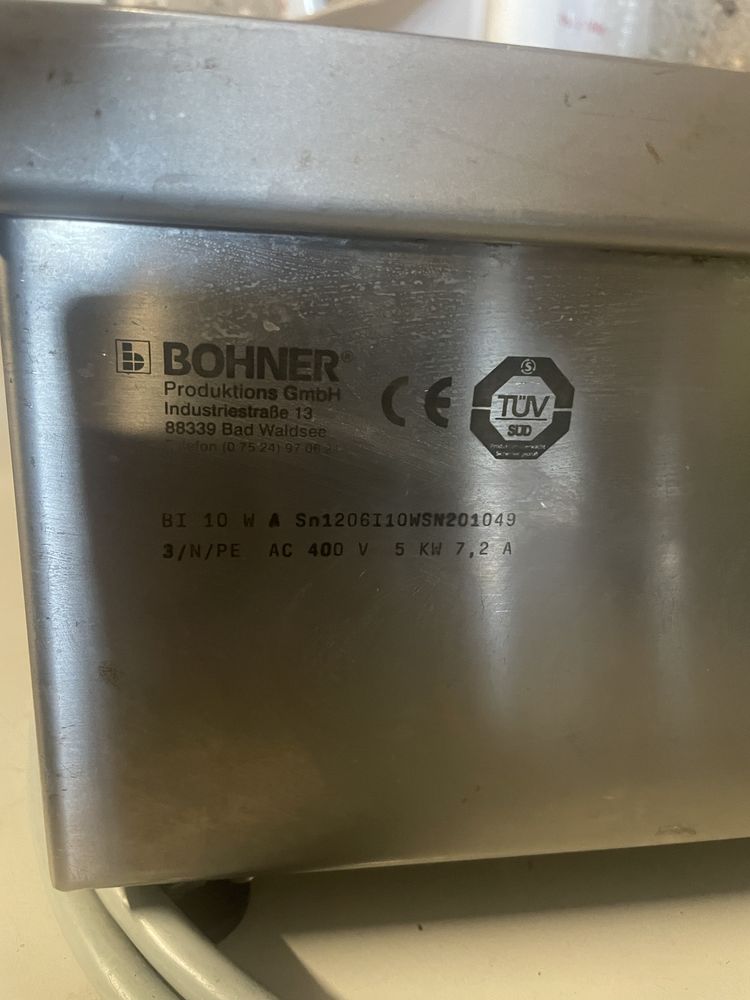Индукционен котлон Bohner