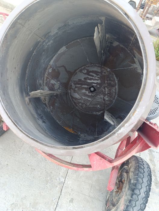 Мешалка сотилади 0.23 куб