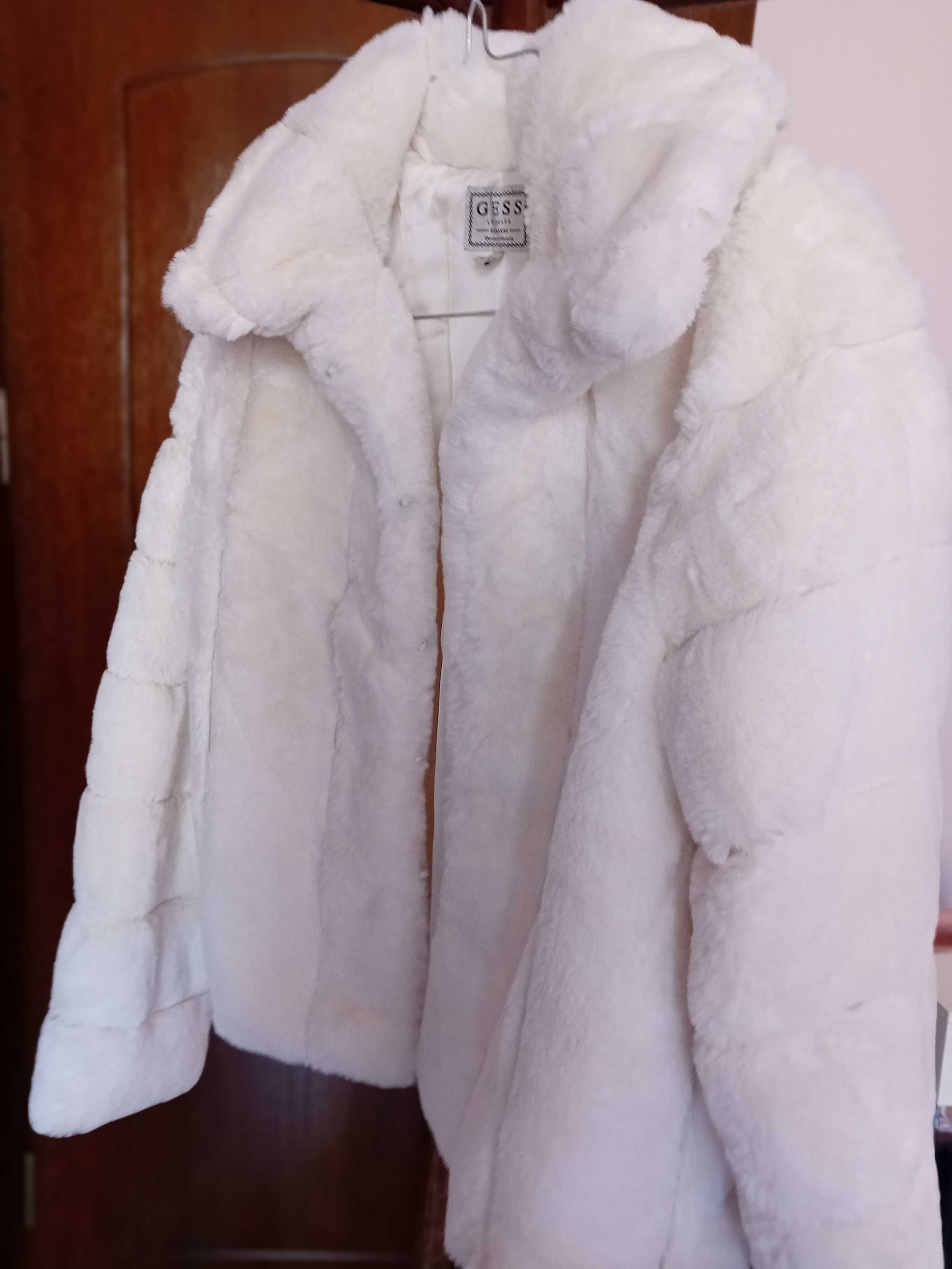 Палтенце GUESS S размер