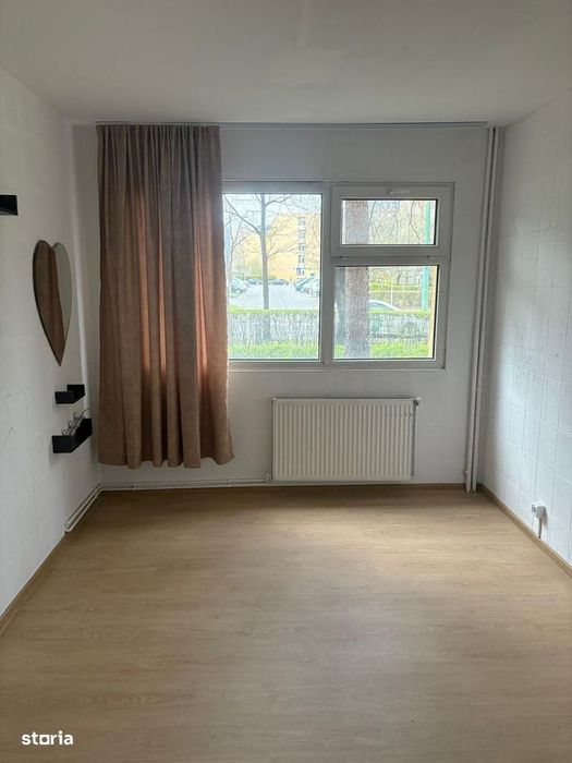 Apartament 2 camere, zona Saturn