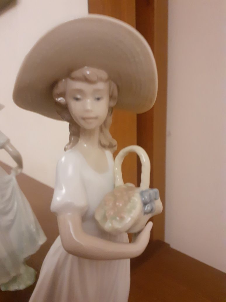 Statuetă figurină  bibelou porțelan Nao, Lladro