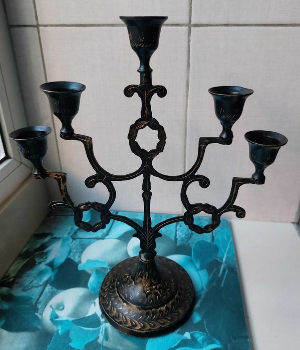 Подсвечник Индия, латунь, чернение. Пятирожковый