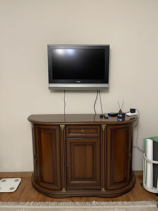 Телевизор фирмы Sharp в отличном состоянии