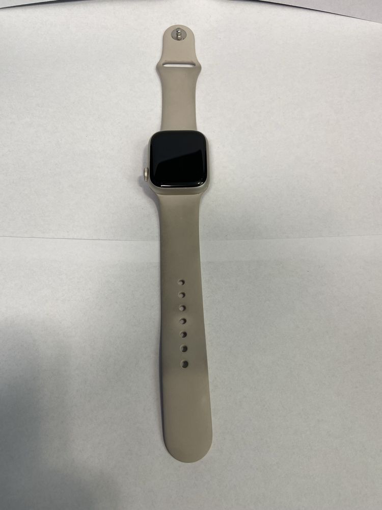 MDM vinde: Apple Watch Seria 8, 41mm, Starlight.