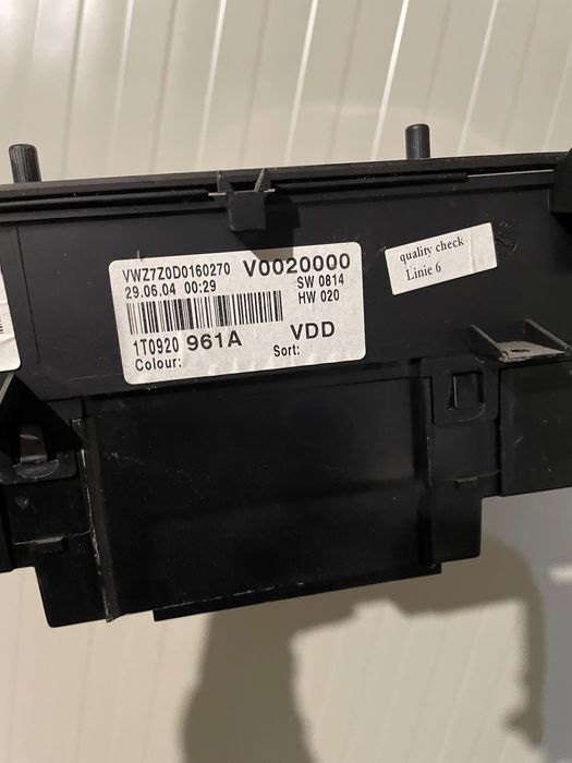 Ceasuri bord VW Touran 2004 UK volan dreapta