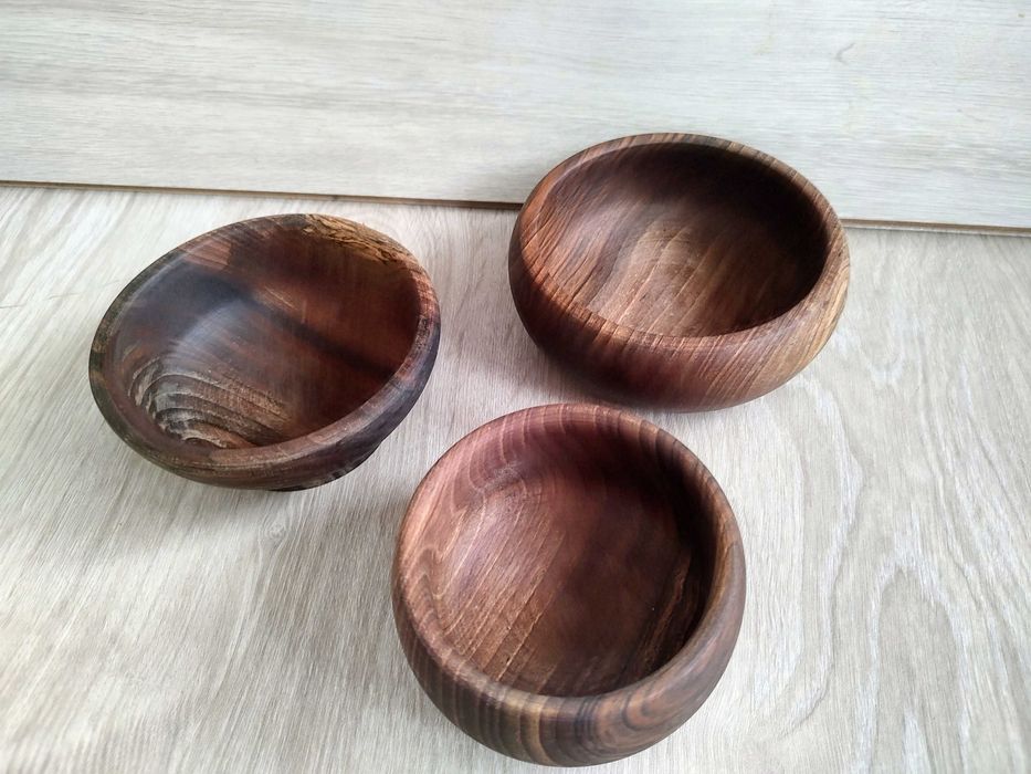 Дървена купа за плодове или ядки