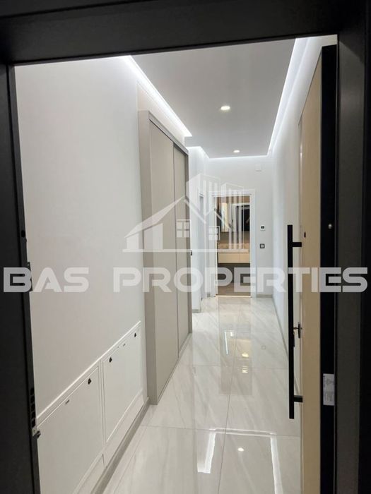 Продава се Двустаен апартамент в София, Кръстова вада - 81 кв.м за 3692 €/кв.м - Снимка #12