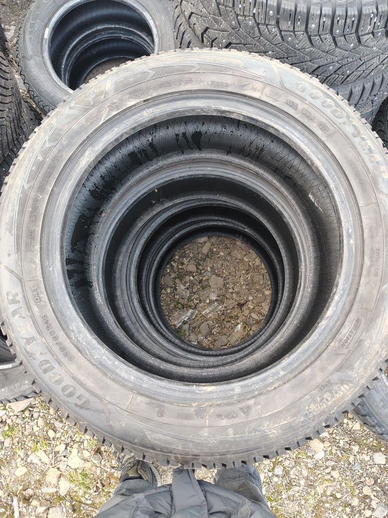 Anvelope cauciucuri iarna 235/55/18 M+S Goodyear UltraGrip Michelin