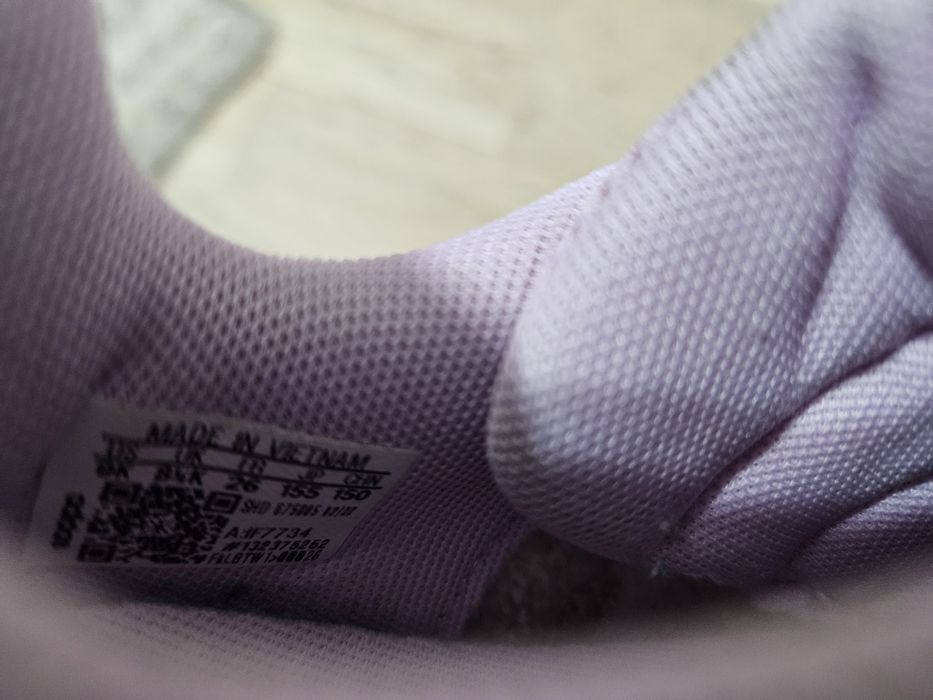 Incaltaminte sport Adidas fete marimea 26