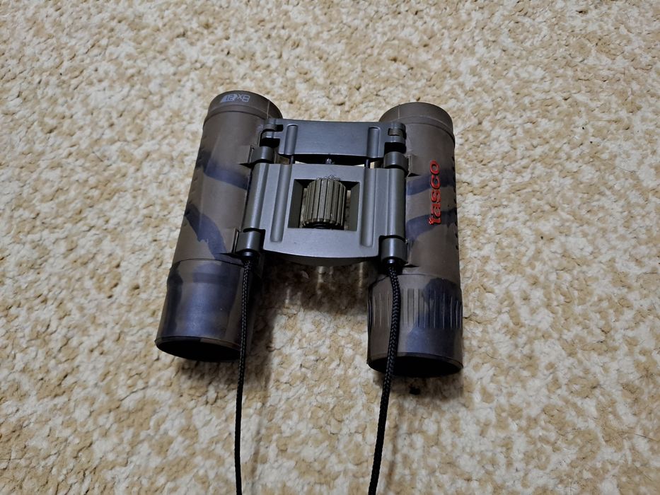 Оригинальный бинокль фирмы Tasco.