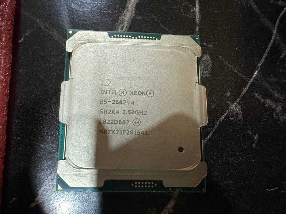 32 поточные  Комплекты X99XD4 + Xeon e5 2682v4 + 16gb DDR4+ Куллер