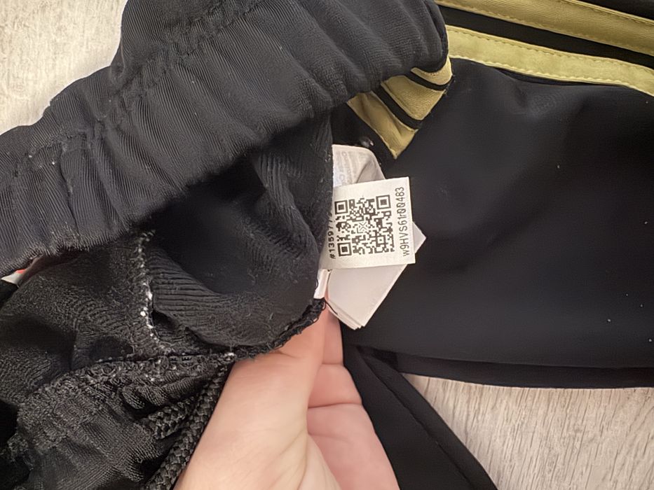 Trening adidas negru cu auriu copii