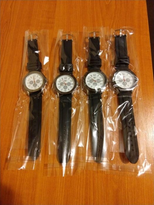 Ceas bărbătesc nou