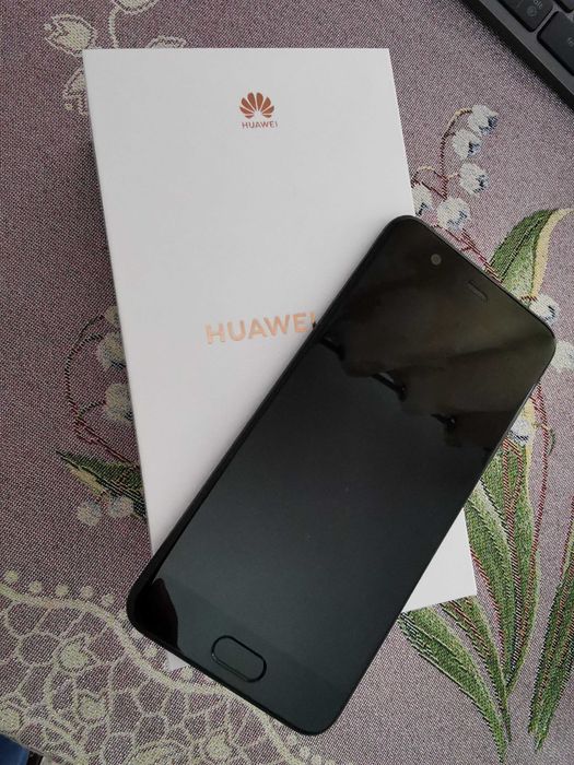 Vand telefon Huawei P10