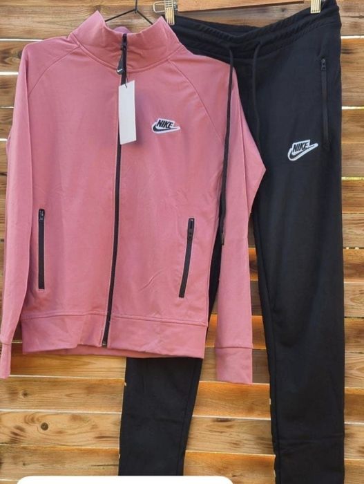 Trening dama Nike