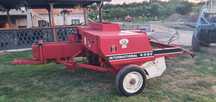 Presa de balotat International 435D