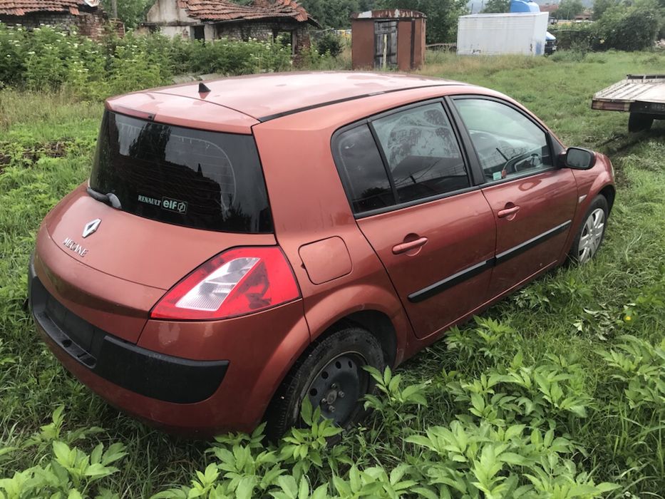 НА ЧАСТИ! Renault Megane II 1.6i 16V , Климатик , Рено Меган 2 1.6