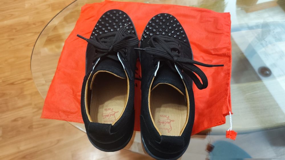 Обувки Christian Louboutin 45 номер