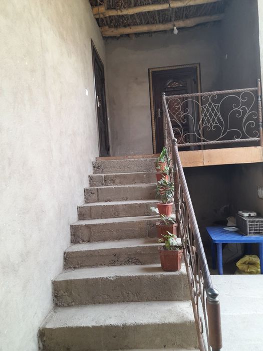 Юкори Чирчик  тумани  Саксанота махалласи. Ховли хонодон ижарага (квар