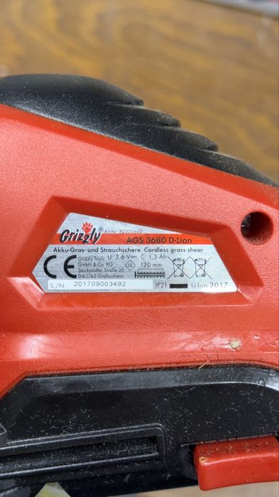Foarfeca iarba cu acumulator AGS-3680