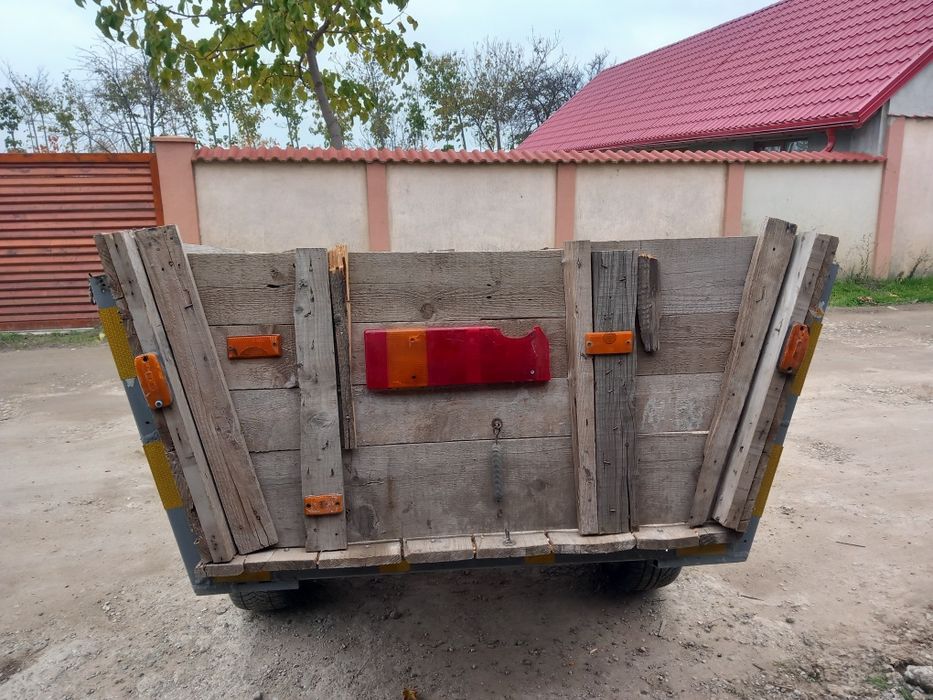 Vind remorca pentru cimp