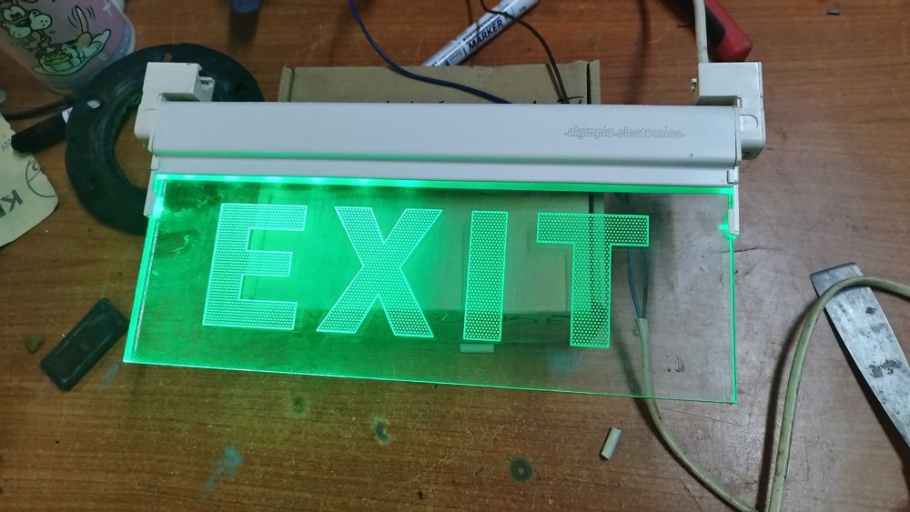 Аварино лед осветление olympia electronics  светещи табели за изход