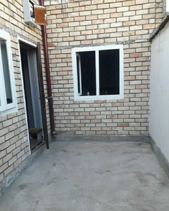 Отдельный 1 ком коттедж 45кв.м жилая 30 КВ.м с двориком.