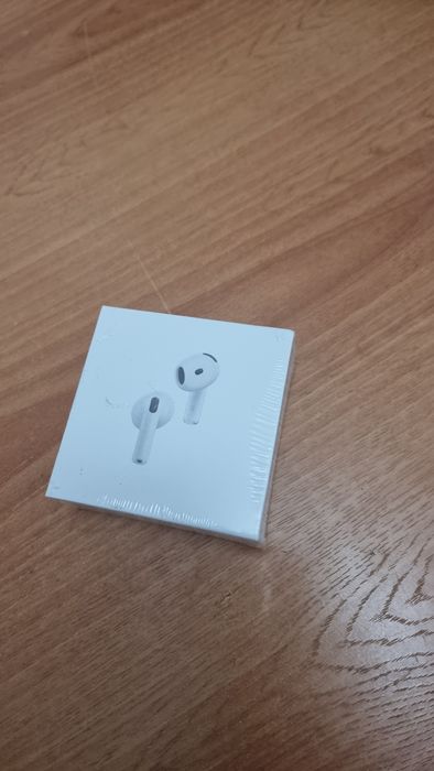 Адаптер, наушник, смарт часы, зарядное устройство для макбук