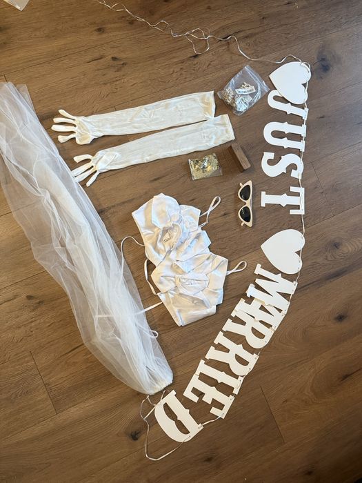 Сет за булка було, бели ръкавици