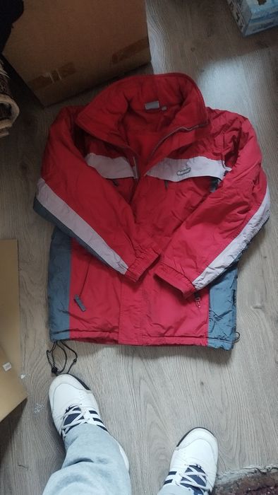 De vânzare GEACĂ SKI MATLASATĂ măr.S pentru bărbați