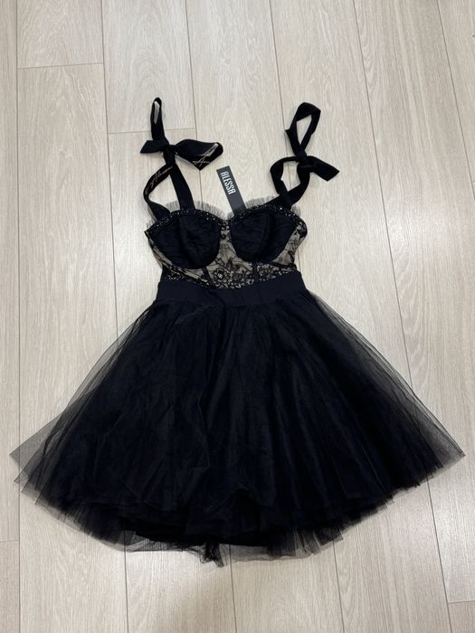 Чисто нова рокля Alessa с етикет