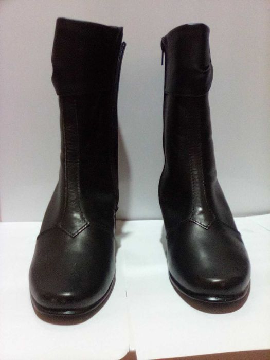 Кожени боти. Нови, български.