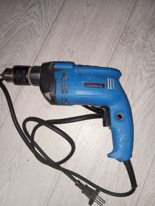Продам Дрель ударная за 10тыс.тг