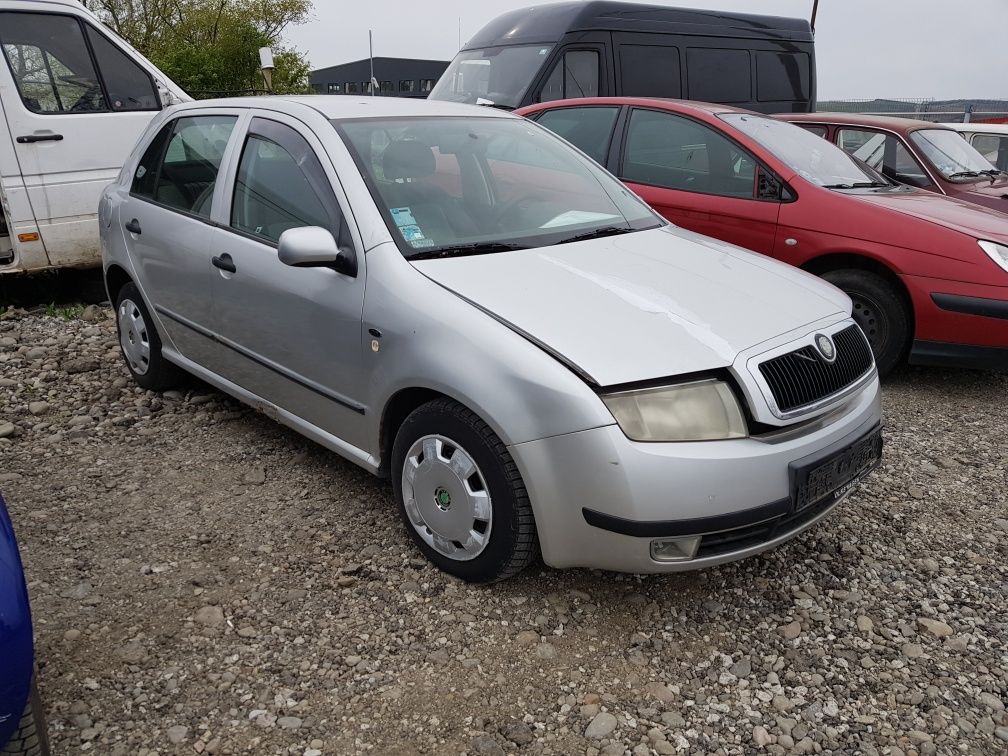 Cutie viteza Skoda Fabia 1.4