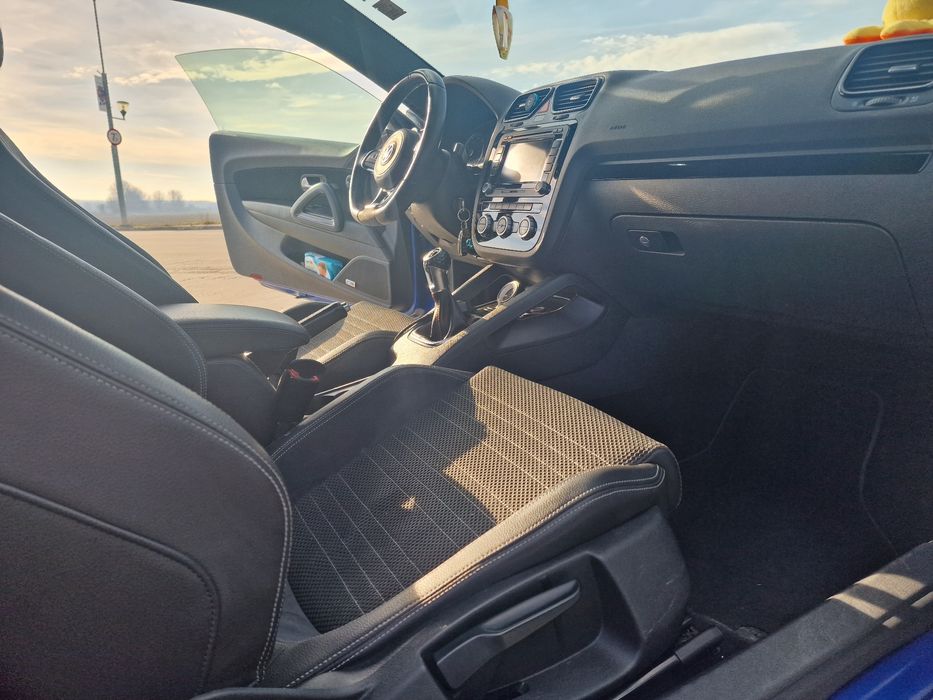 Vând scirocco 1.4tsi 160cp