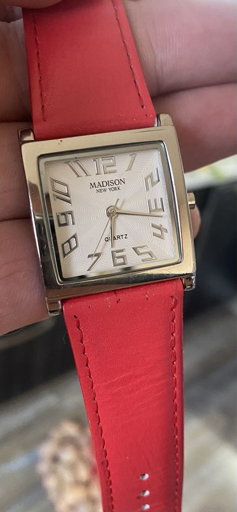 MADISON унисекс часовник