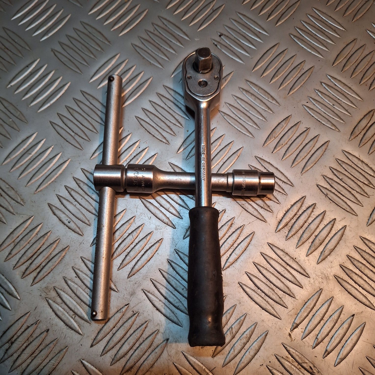 Продавам STAHLWILLE, Walter, Gedore, KS Tools, Virax, Mauser, Rems