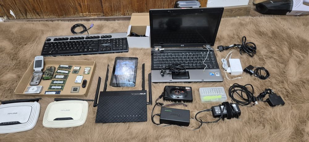 Lot electronice/realistica/IT