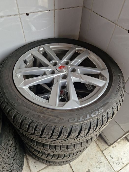 Jante aliaj 5x112 r17 anvelope Iarnă 205 50 17  Audi A3  Vw golf  Skod