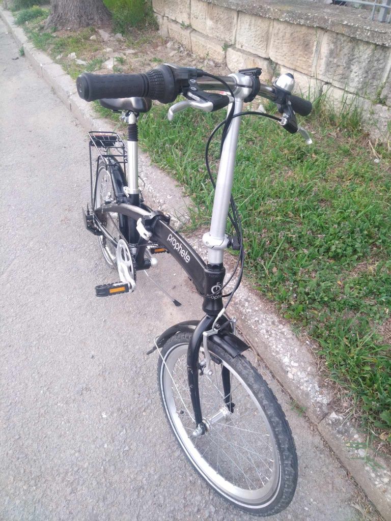 Сгъваемо алумимиев велосипед
марка: PROPHETE
Сгъват се рамката, кормил
