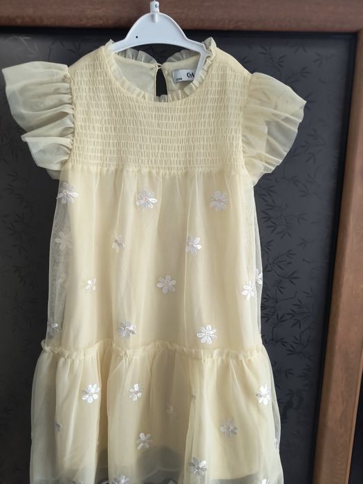 Rochiță pentru fetiță