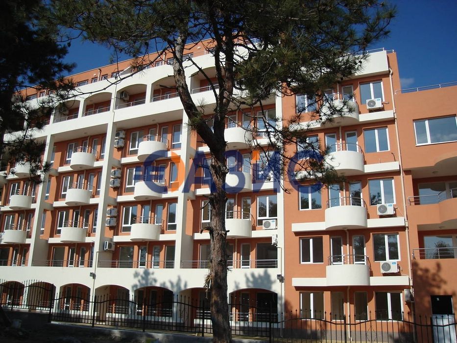 Продава се Тристаен апартамент в Поморие - 72 кв.м за 1202 €/кв.м - Снимка #10