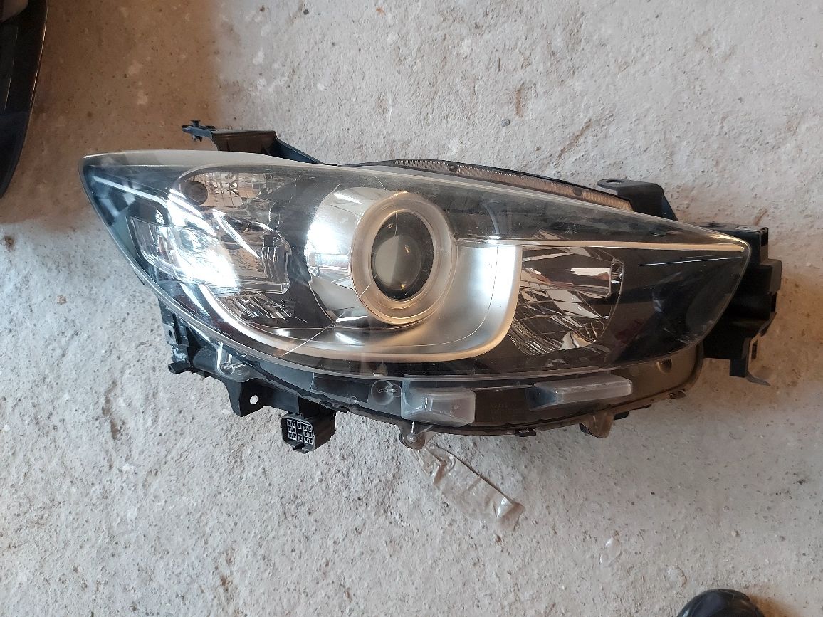 Far  halogen dreapta mazda cx5 2011-2015