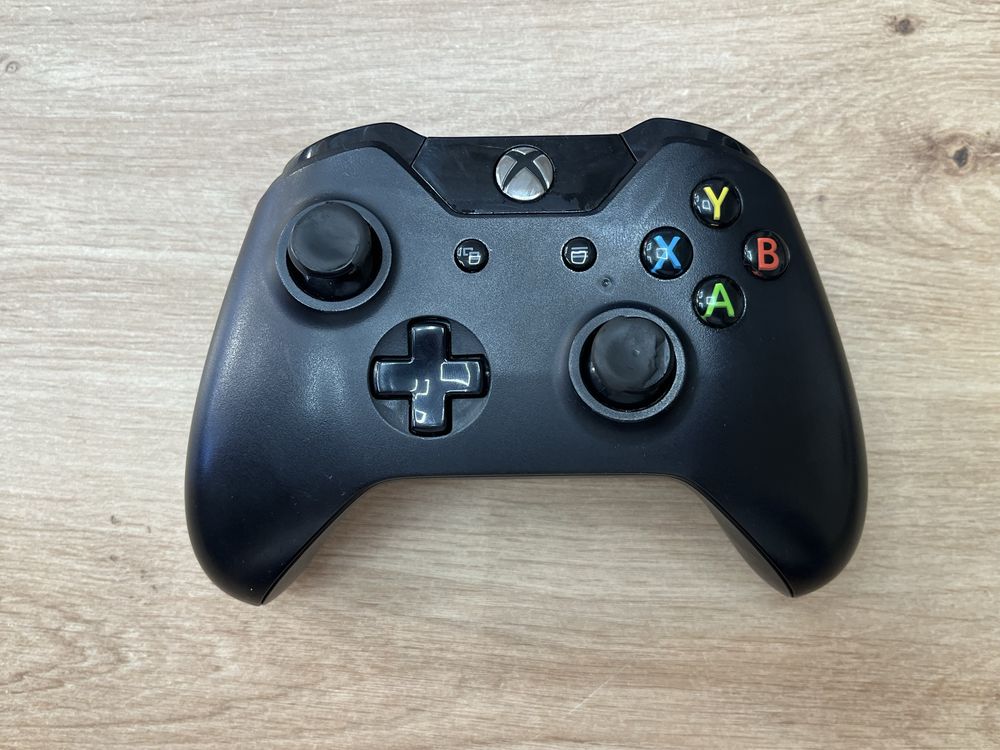 Xbox One X 1TB + 1TB 6 Игри