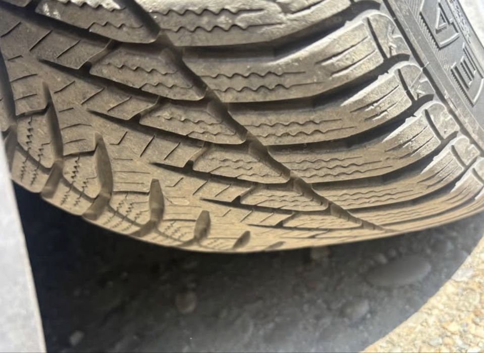 Jante cu anvelope de iarna bmw