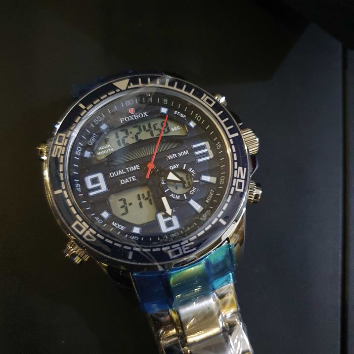 Vand ceas NOU Foxbox, afisaj DUAL