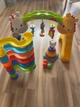 Лот интересни бебешки игрчки