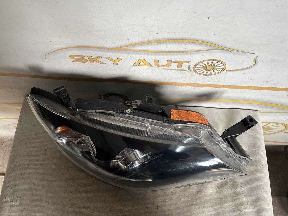 Far dreapta bixenon Subaru Impreza dupa 2007 original